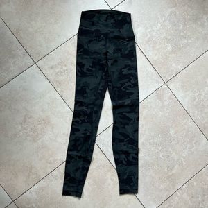 Lululemon Align Pant 28" in Incognito Camo Multi Gator Green Size 2